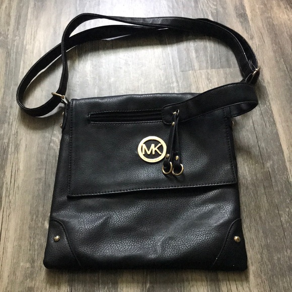 Handbags - Black purse/crossbody bag